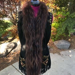Double D Ranchwear Fur Collared Vest size small